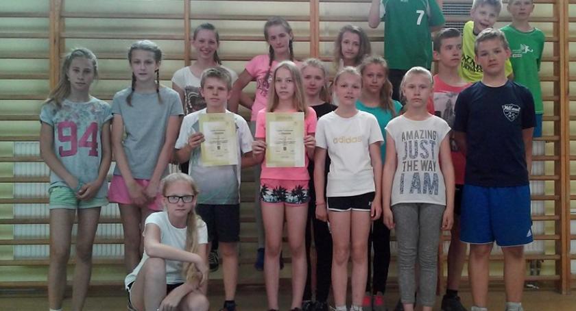 Chmielno. Zmagania uczniów w czworoboju lekkoatletycznym
