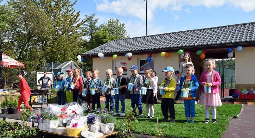 Grzybno. Bawili się razem i pomagali
