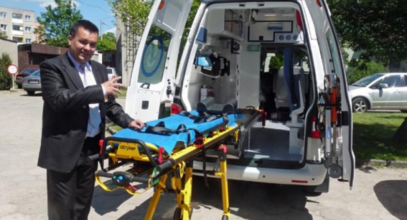Szpital już z nowymi karetkami