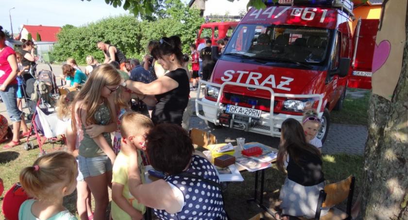 Festyn Rodzinny w Łapalicach - zabawa z konkursami i strażakami