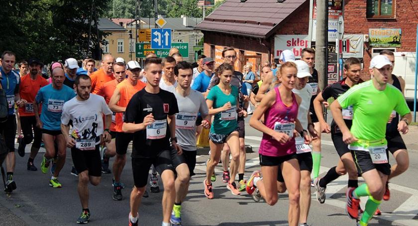 Setki biegaczy na trasie Kartuskiej 