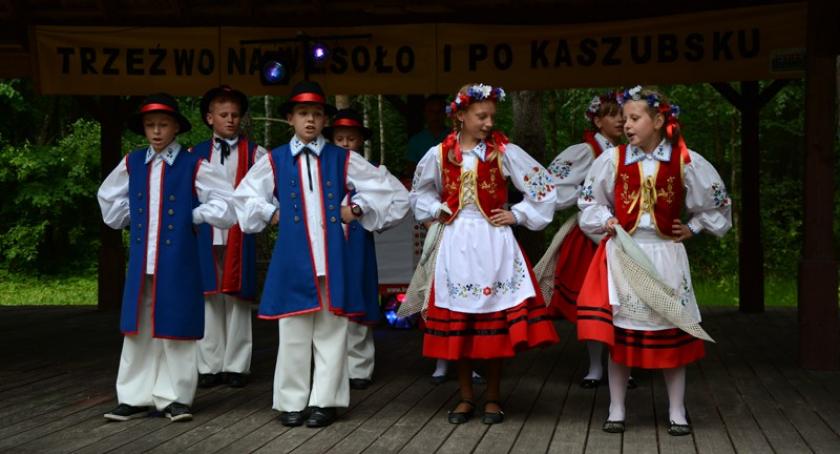 Mirachowo. Na trzeźwo z kolejką i kabaretem