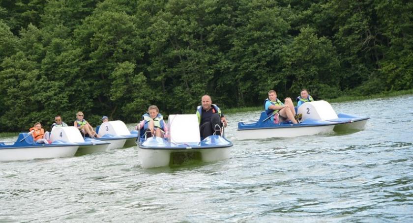 Ostrzyce. Pędzili co sił w nogach, czyli wyścigi na rowerkach wodnych