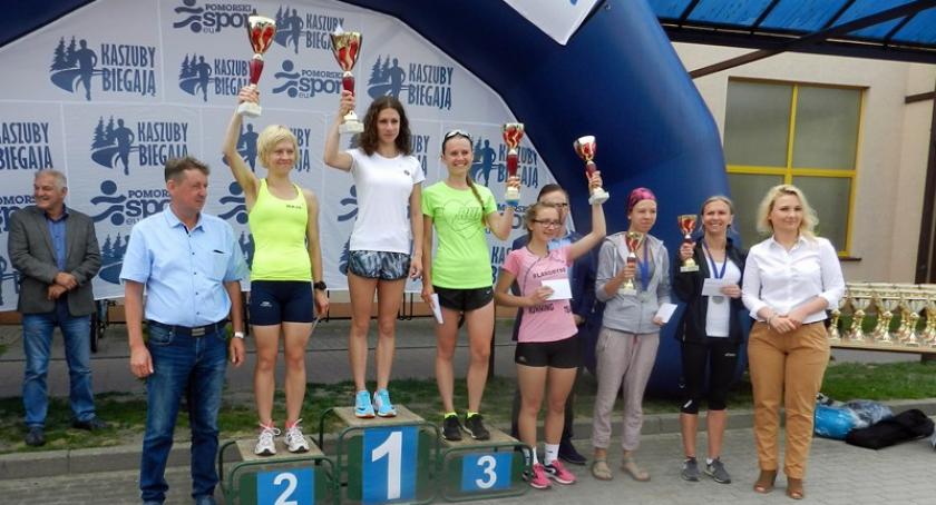Przodkowo. Łukasz Kujawski najszybszym biegaczem jubileuszowego ćwierćmaratonu