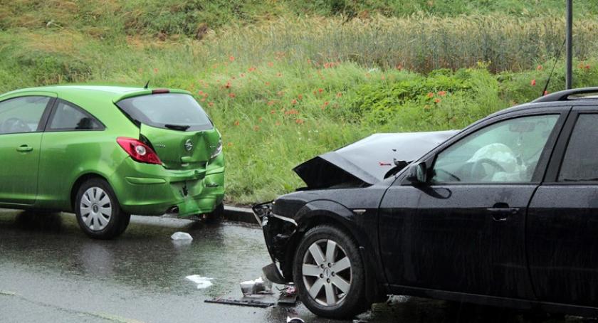 Borkowo. Wypadek przed mostem - dwuletnie dziecko w szpitalu