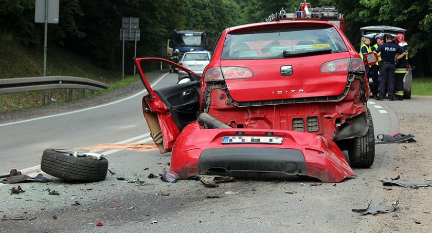 Leźno. Zderzenie dwóch pojazdów na K7 - dwie osoby ranne
