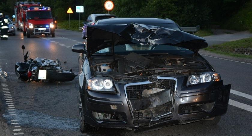 Żukowo. Zderzenie audi z motocyklem