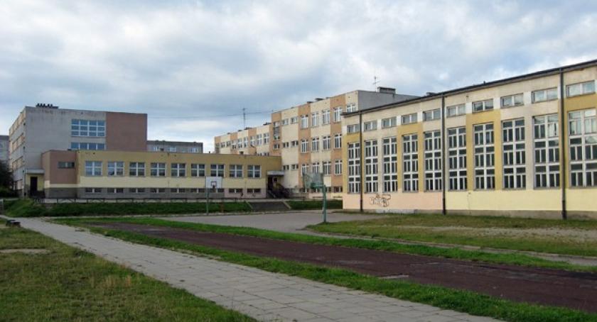 Kartuzy. II LO wciąż bez dyrektora
