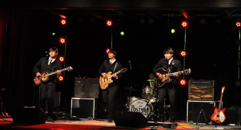 Ostrzyckie Lato z podróżą w czasie i muzyką The Beatles