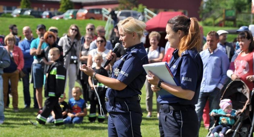 Festyn z policjantami i strażakami pod hasłem 