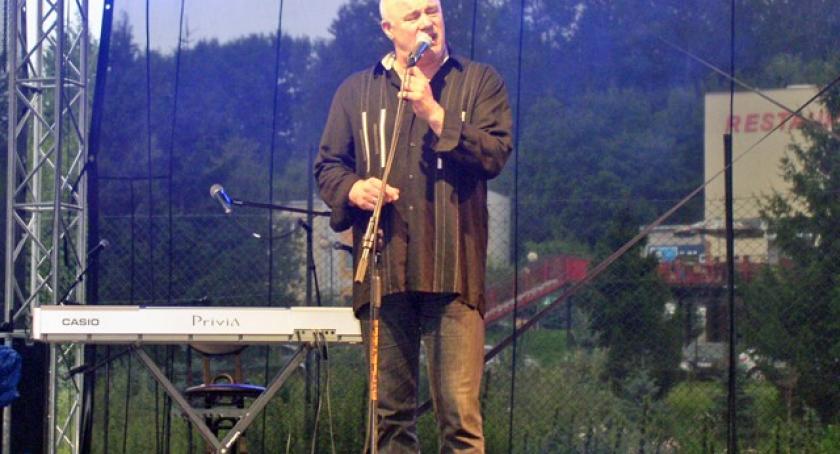 Imieniny parafii z… wielkim tortem. IX Festyn Kaszubski w Żukowie