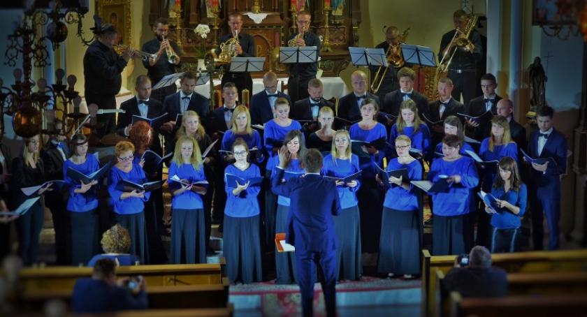 Wyjątkowy koncert Discantusa na jubileusz chóru i gowidlińskiej parafii