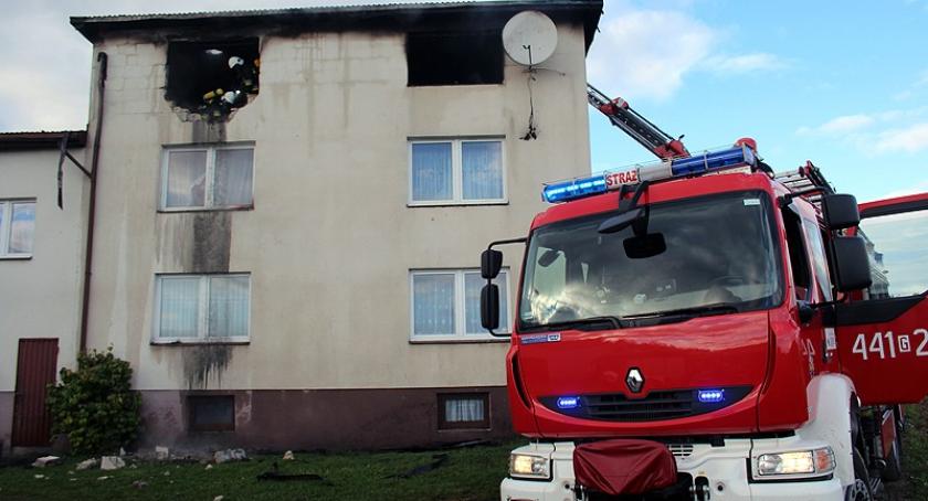 Długi Kierz. Pożar w domu jednorodzinnym - piętro spłonęło doszczętnie