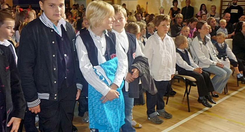 Uwaga! Pomoc finansowa dla uczniów!
