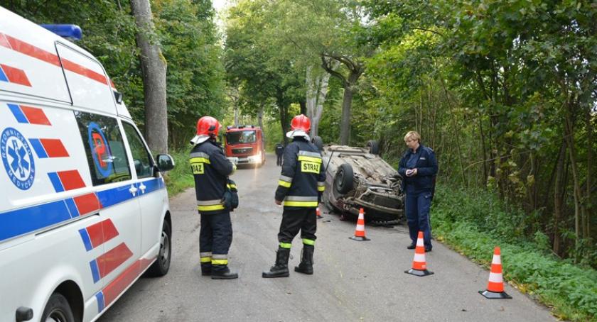 Strysza Buda. Dachował passat - kierowca pijany
