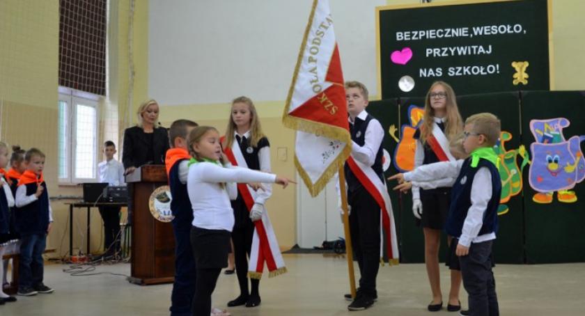 Żukowscy pierwszoklasiści przyjęci w szeregi braci uczniowskiej