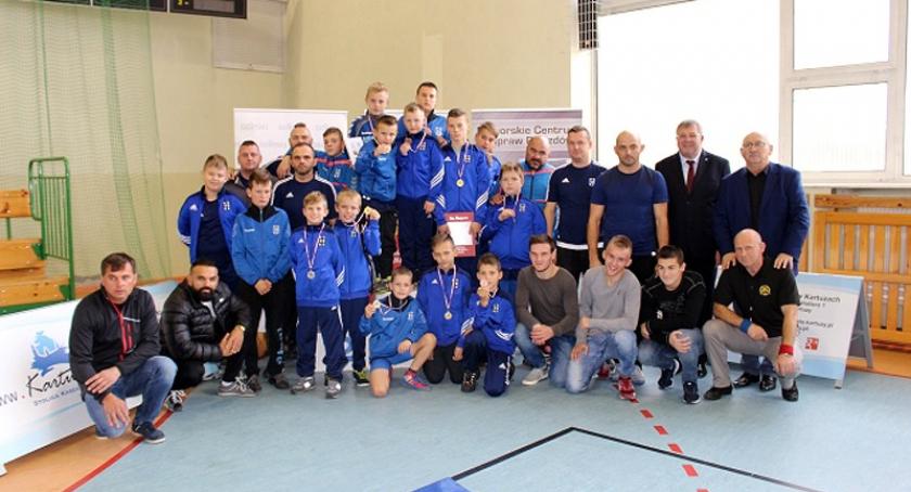 Najmłodsi zapaśnicy Cartusii triumfowali na pomorskiej arenie