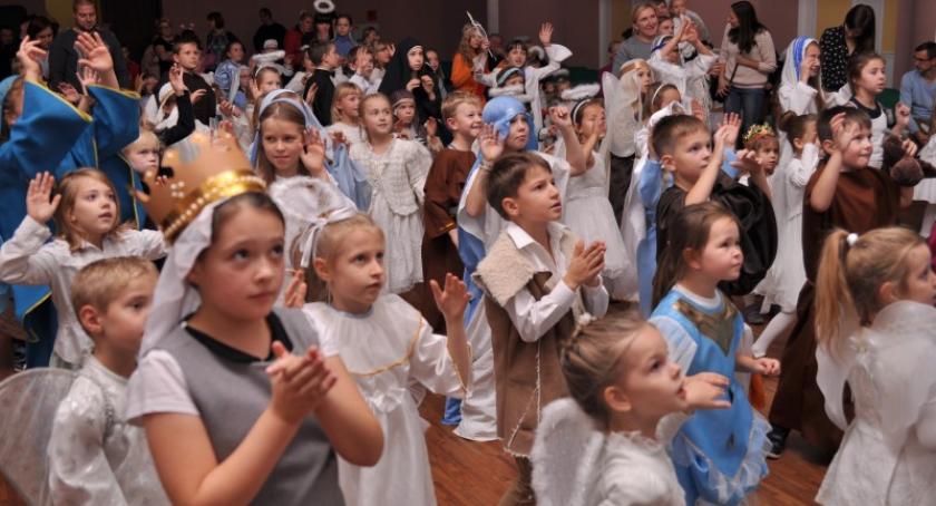 Święci bawili się na wielkim balu w Kartuzach