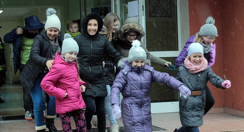 Kartuzy. Ewakuowano uczniów Szkoły Podstawowej nr 2