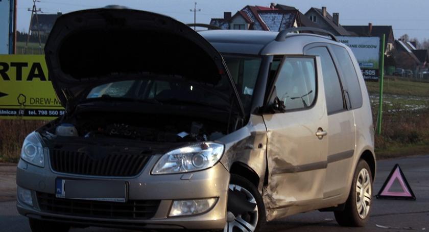 Leszno. Skoda zderzyła się z Volkswagenem - jedna osoba ranna