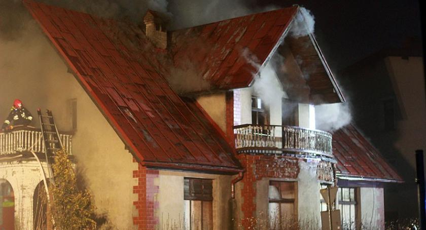 Kartuzy. Pożar budynku na ulicy Sędzickiego
