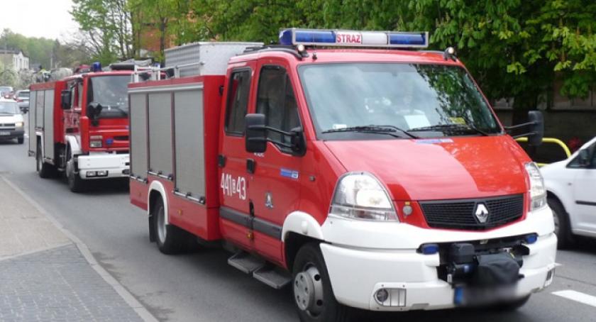 Goręczyno. Dachowało renault - poszkodowana kobieta