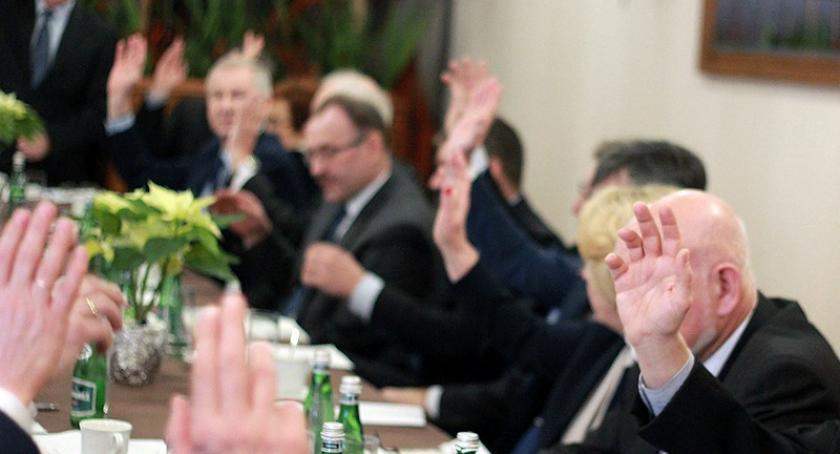 Kartuzy. Radni uchwalili Strategię Rozwoju Powiatu Kartuskiego 2016-2040