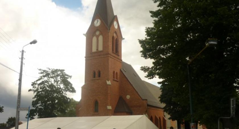 O remontach w świętym Marcinie w Sierakowicach