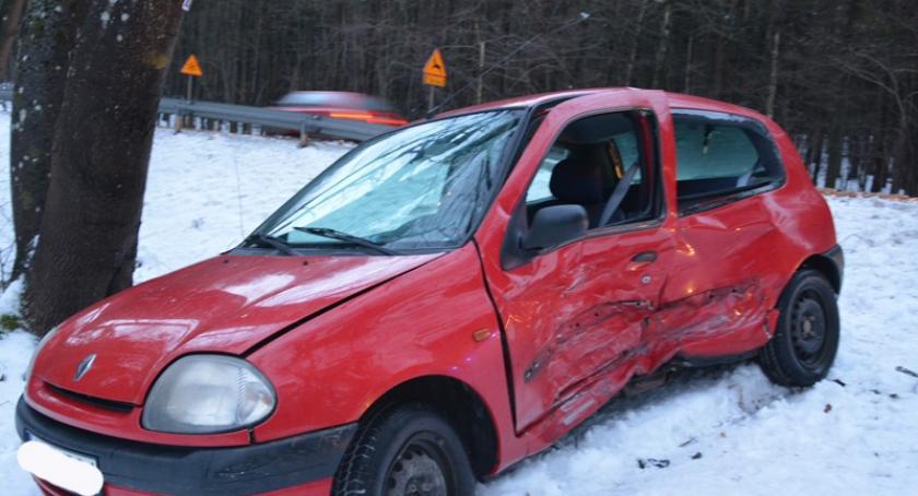 Babi Dół. Zderzenie BMW z renault