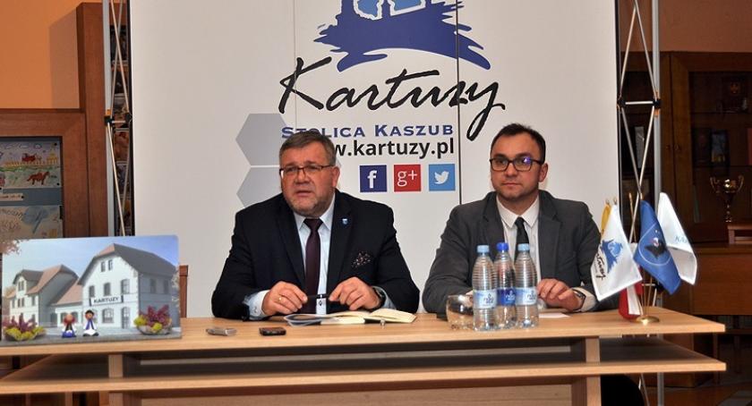 Konflikt na linii burmistrz - radni ws. węzła przesiadkowego. Głos mają zabrać mieszkańcy
