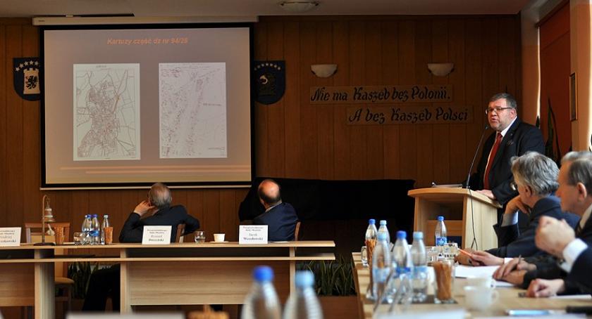 Kartuzy. Sprawa węzła, który choć ma być integracyjny, wciąż dzieli kartuski samorząd