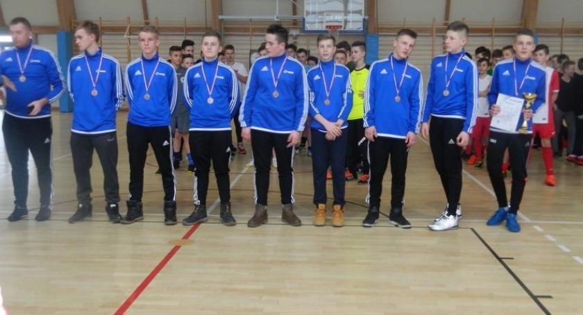 Turniej Piłki Nożnej Halowej w Somoninie rocznika 2002