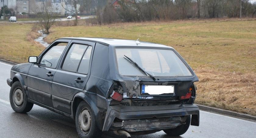 Przyjaźń. Bus zderzył się z golfem