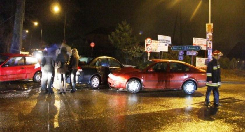 Pępowo. Zderzenie trzech pojazdów