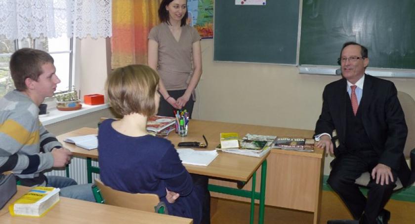 Ambasador Francji spotkał się z kartuską młodzieżą