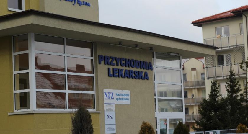 Zmiany w nocnej i świątecznej opiece chorych dopiero od października