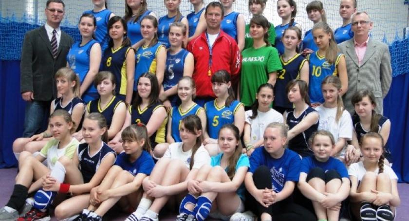 Remis Troyana w konfrontacji z Mistrzem Polski