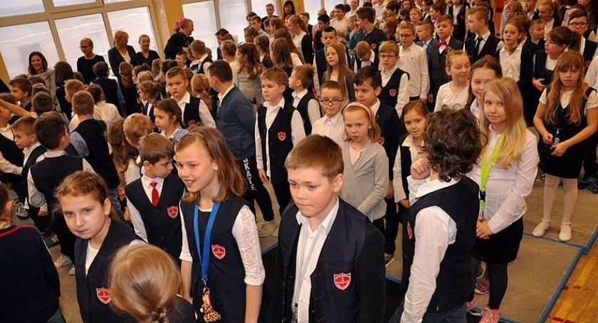Szkoła Podstawowa nr 1 w Kartuzach będzie uczyć w dwóch językach