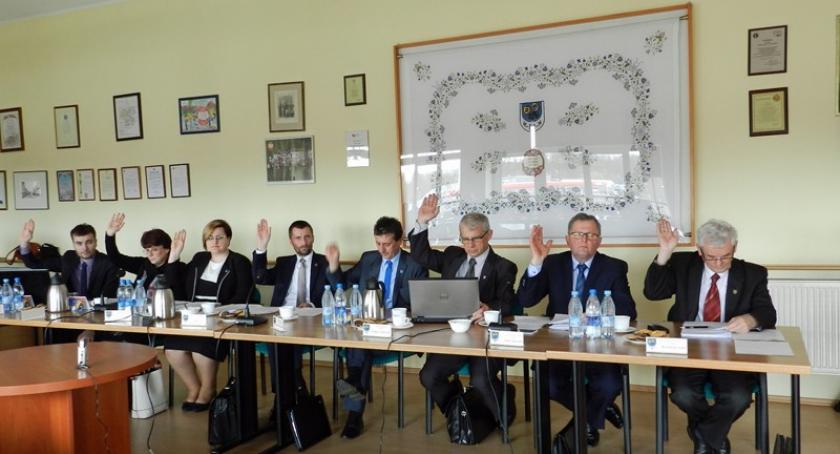 Żukowo. Mieszkańcy skarżą się na działalność burmistrza
