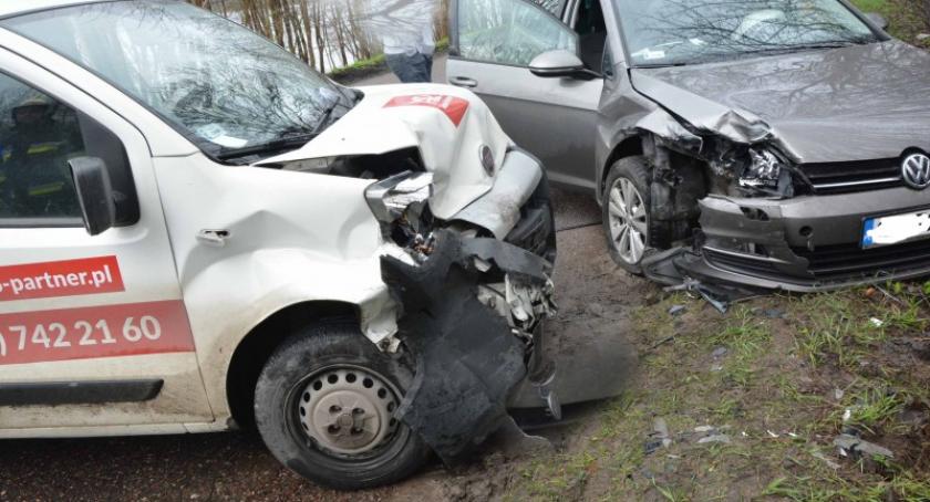 Cieszenie. Kolizja z udziałem czterech pojazdów