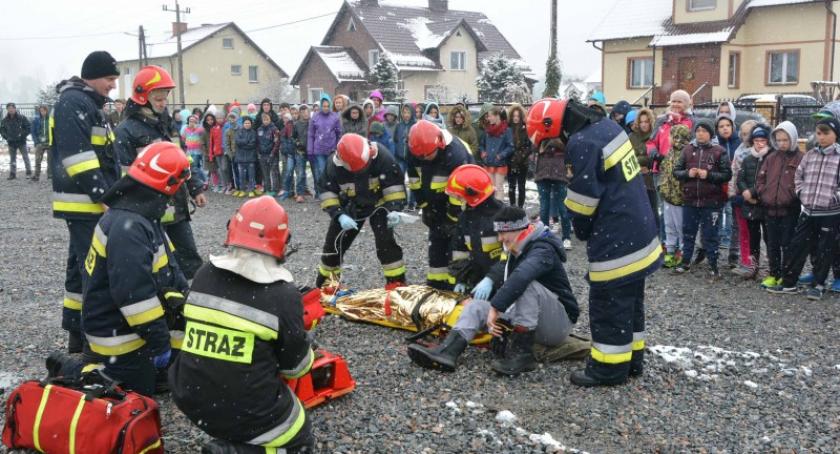 Ewakuowano uczniów Zespołu Szkół w Pomieczynie - w piwnicy wybuchł pożar