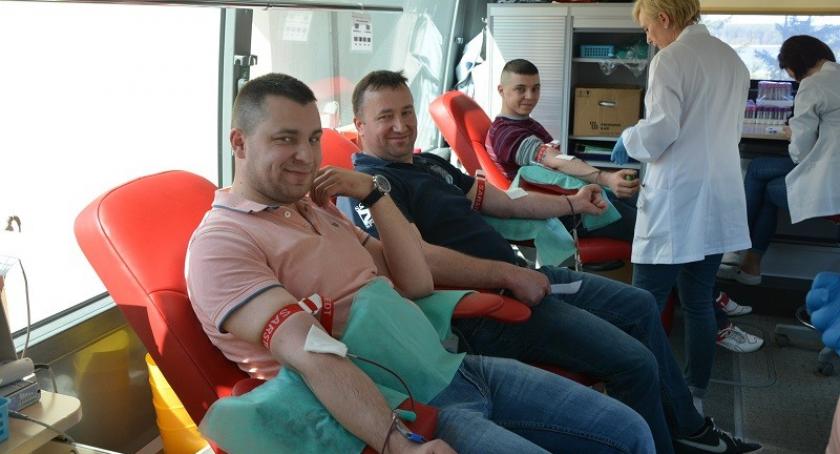 Kamienica Królewska. Dzielili się krwią i rejestrowali się w bazie DKMS, by pomóc Kasi