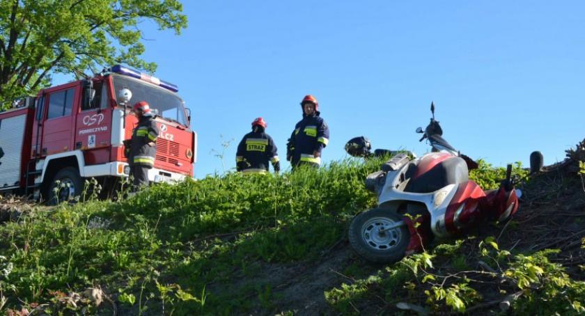 Wilanowo. Wypadek z udziałem motorowerzysty