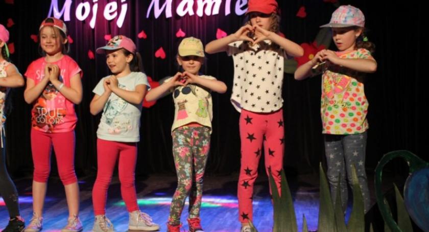 Wzruszający koncert na Dzień Matki w Kartuskim Centrum Kultury