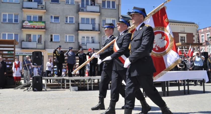 Wielki jubileusz 55-lecia i nadanie Sztandaru Komendzie Powiatowej Państwowej Straży Pożarnej w Kartuzach