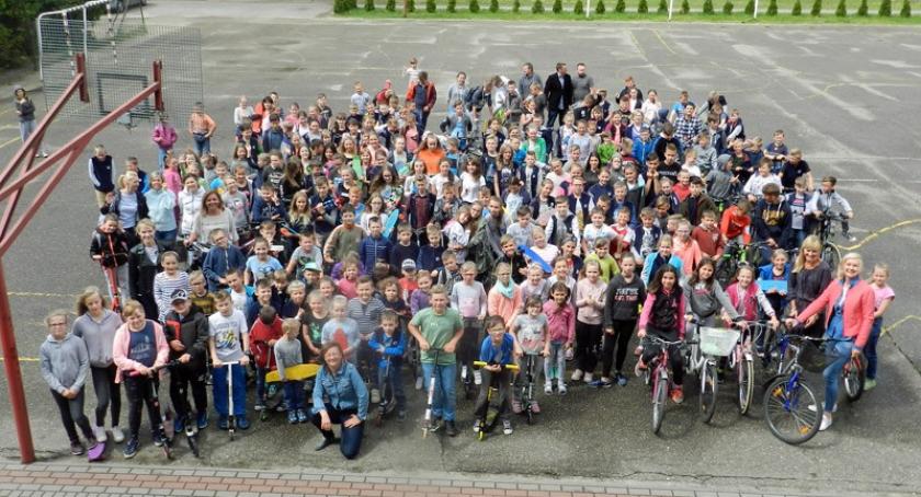 Rowerowy Maj w żukowskiej podstawówce