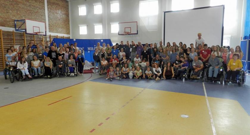 Żukowo. XII Piknik dla Niepełnosprawnych z modlitwą, muzyką i tańcami