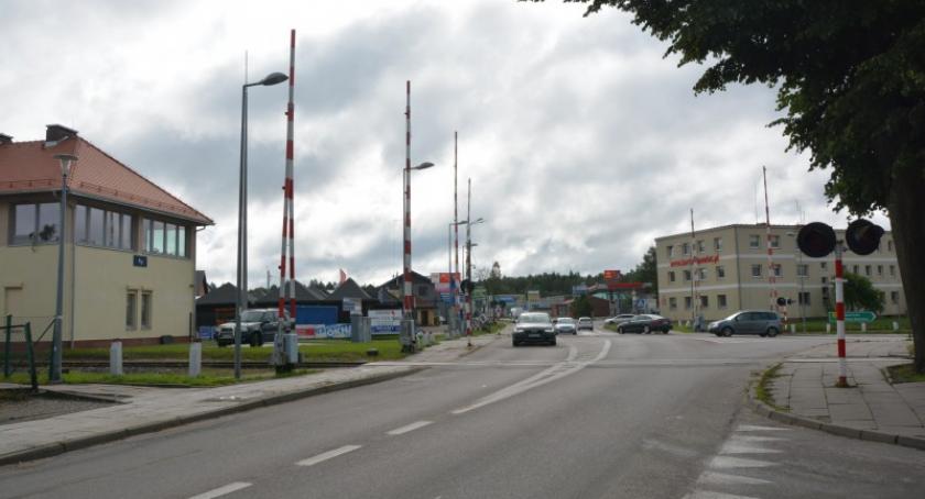 Skrzyżowanie z torami na ul. Gdańskiej czeka przebudowa. Gmina przystępuje do prac nad koncepcją