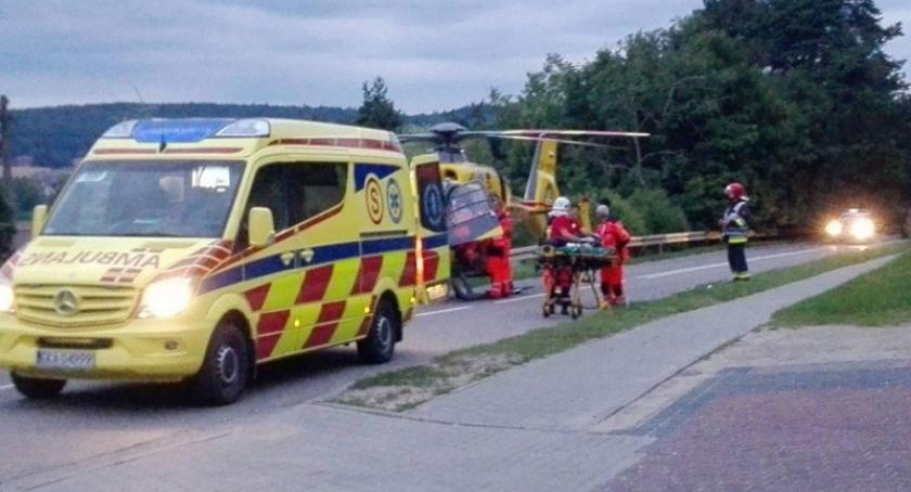 Somonino. Stracił panowanie nad motocyklem podczas wyprzedzania - ranny 17-latek