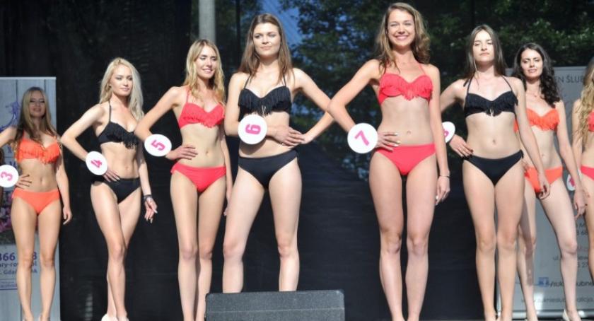 Chmielno. Wybory Bursztynowej Miss Lata 2017